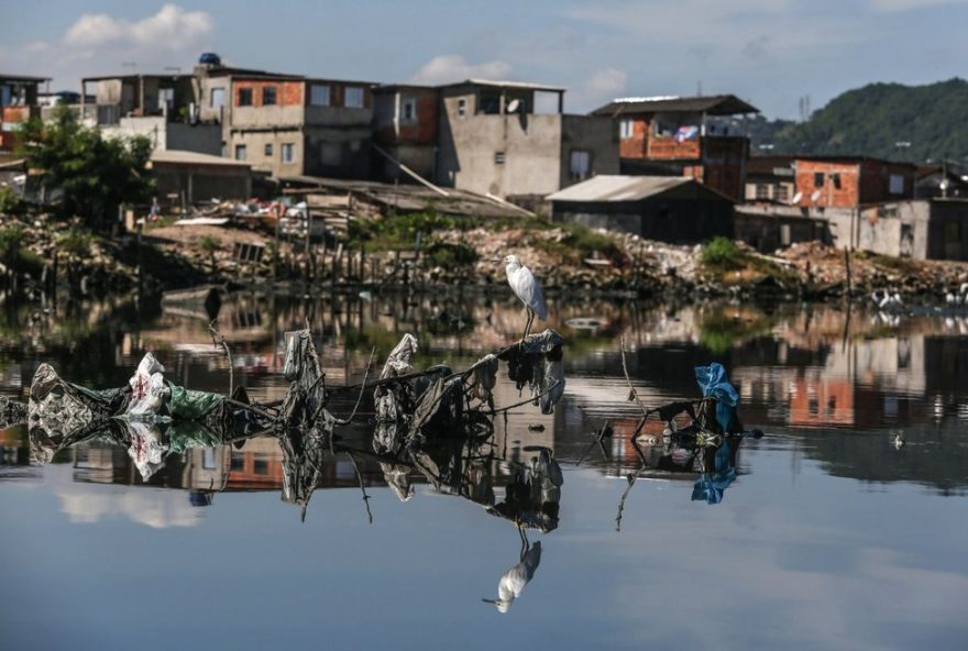 estudo-aponta-rio-do-litoral-de-sp-como-o-segundo-mais-poluido-por-microplasticos-do-mundo2C-revela-pesquisa0A0A