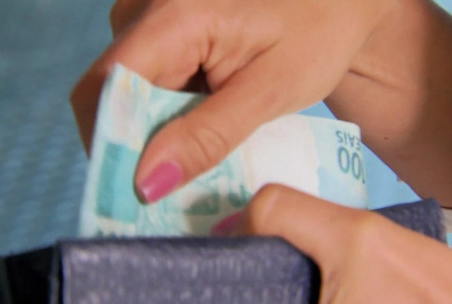estudo3A-salarios-acima-de-r24-6-mil-pagam-mais-ir-do-que-milionarios