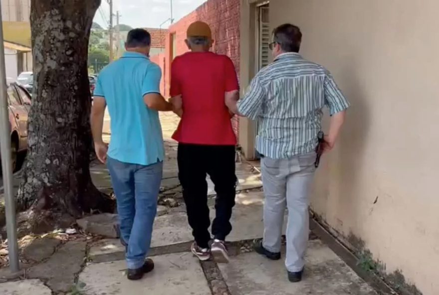 Homem de 62 anos é preso pela DPCA de por estupro de vulnerável (Foto: reprodução/instagram DPCA Anápolis)