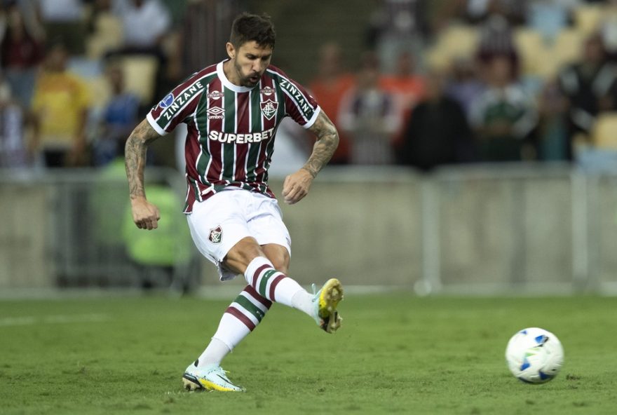 everaldo-admite-erro-e-detalha-experiencia-com-renato-no-fluminense3A-desafios2C-superacao-e-determinacao-no-clube