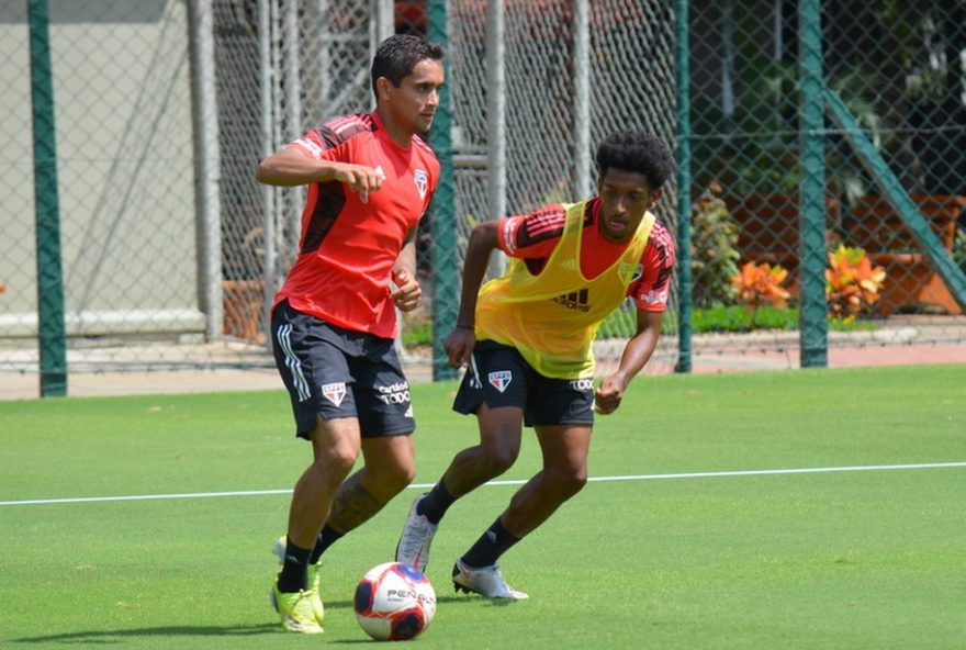 everton-felipe3A-reflexoes-sobre-carreira-no-sao-paulo-e-aposentadoria-precoce-em-2024 everton-felipe3A-reflexoes-sobre-carreira-no-sao-paulo-e-aposentadoria-precoce-em-2024