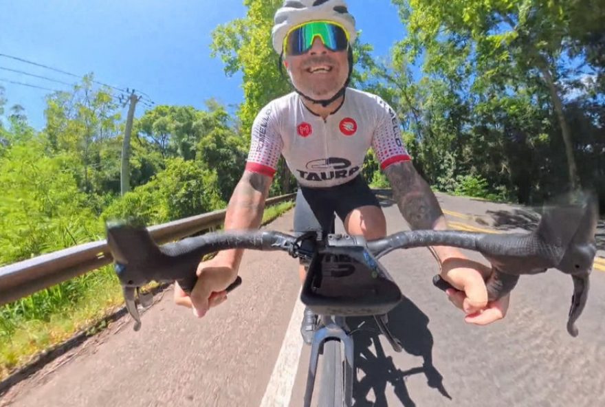 ex-campeao-mundial-de-skate-pedala-1.300-km-para-agradecer-cura-do-cancer-da-mae ex-campeao-mundial-de-skate-pedala-1.300-km-para-agradecer-cura-do-cancer-da-mae