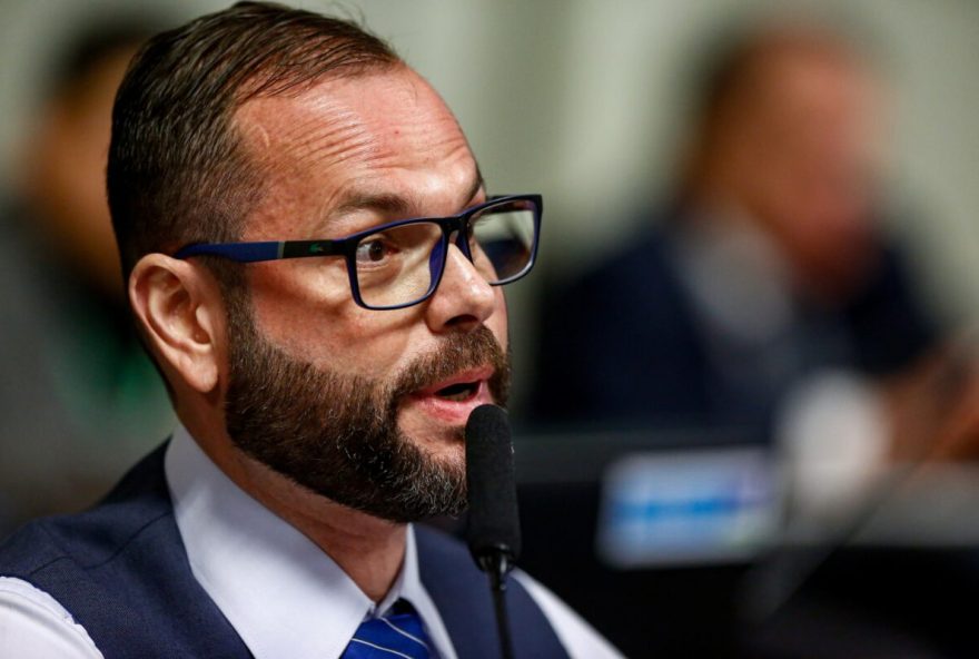 ex-diarista-comissionada-demonstra-profissionalismo2C-diz-seif ex-diarista-comissionada-demonstra-profissionalismo2C-diz-seif