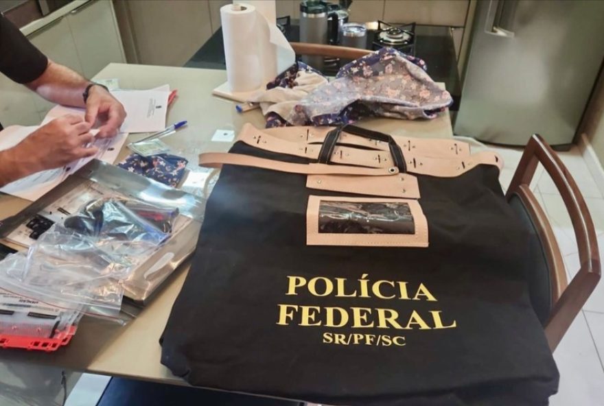 ex-gerente-da-caixa-suspeito-de-desviar-r241mi-de-clientes2C-incluindo-idosa-de-108-anos ex-gerente-da-caixa-suspeito-de-desviar-r241mi-de-clientes2C-incluindo-idosa-de-108-anos