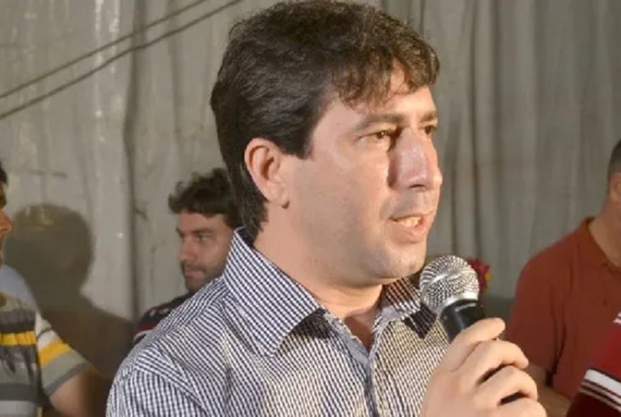 ex-prefeito-investigado-por-desvio-de-r24-12C3-mi-em-merenda-assina-acordo-para-regularizar-fornecimento