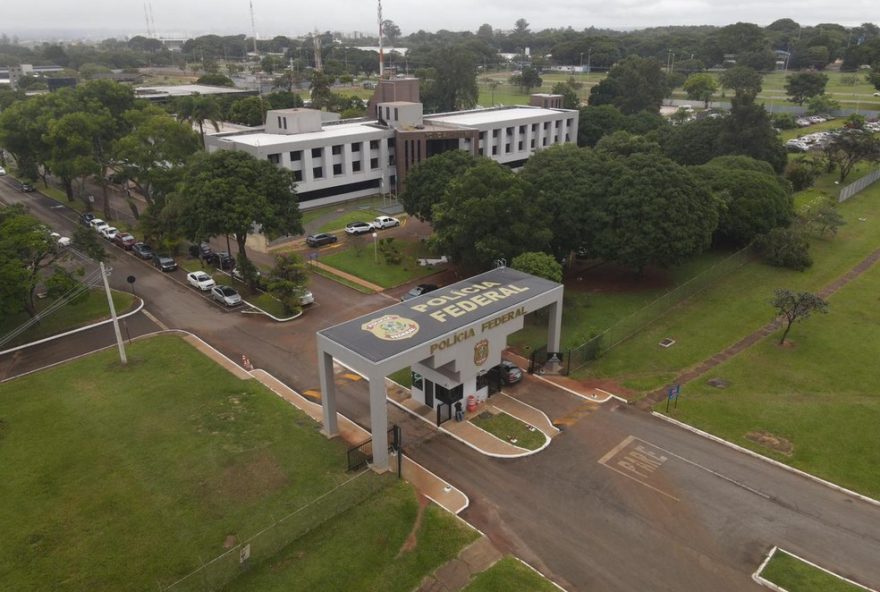 ex-presidente-jair-bolsonaro-e-preso-preventivamente-pela-pf-em-brasilia ex-presidente-jair-bolsonaro-e-preso-preventivamente-pela-pf-em-brasilia