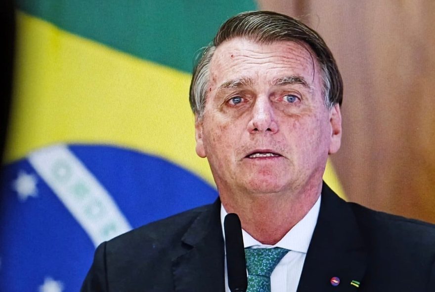 ex-presidente-jair-bolsonaro-recebe-atendimento-medico-urgente-na-superintendencia-da-pf