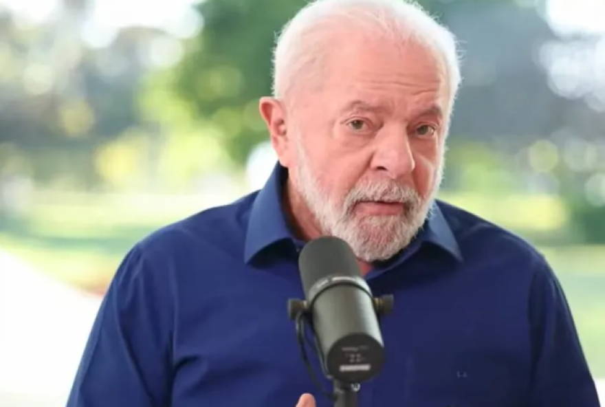 ex-presidente-lula-passa-por-cirurgia-de-catarata-aos-80-anos3A-recuperacao-tranquila-e-visao-mais-nitida ex-presidente-lula-passa-por-cirurgia-de-catarata-aos-80-anos3A-recuperacao-tranquila-e-visao-mais-nitida