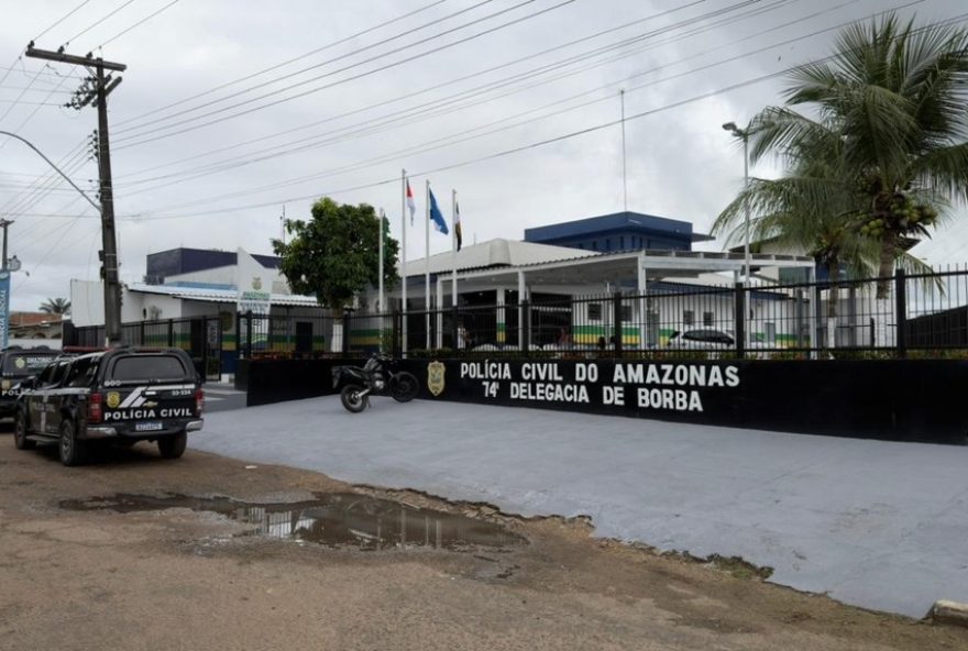 ex-servidor-e-preso-por-exigir-favores-sexuais-em-troca-de-regularizacao-de-beneficio-no-am ex-servidor-e-preso-por-exigir-favores-sexuais-em-troca-de-regularizacao-de-beneficio-no-am