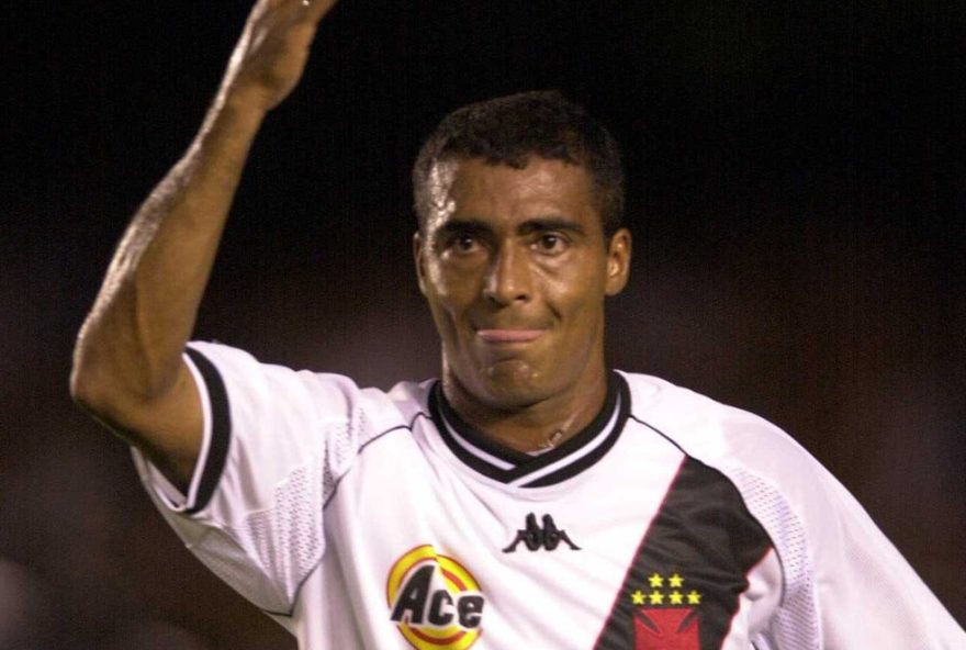 ex-vasco-e-cruzeiro3A-pablo-revive-emocao-no-camp-nou-e-revela-trote-de-romario