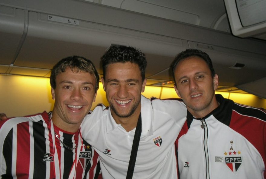 ex-zagueiro-campeao-mundial-supera-prejuizo-milionario-como-corretor-de-imoveisluxuoso-e-supera-prejuizo-milionario ex-zagueiro-campeao-mundial-supera-prejuizo-milionario-como-corretor-de-imoveisluxuoso-e-supera-prejuizo-milionario