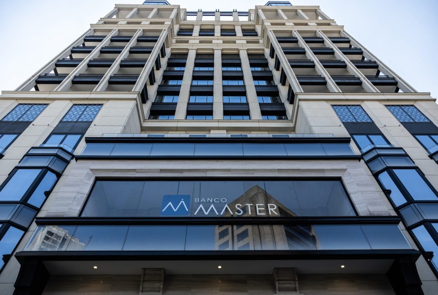 exclusivo3A-data-prevista-para-pagamento-aos-investidores-de-cdbs-do-master-pelo-fgc-e-no-inicio-da-proxima-semana exclusivo3A-data-prevista-para-pagamento-aos-investidores-de-cdbs-do-master-pelo-fgc-e-no-inicio-da-proxima-semana