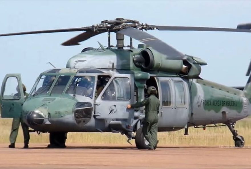 exercito-brasileiro-investe-na-manutencao-de-helicopteros-black-hawk-para-operacoes-vitais