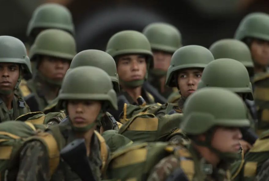 exercito-proibe-manifestacoes-durante-julgamento