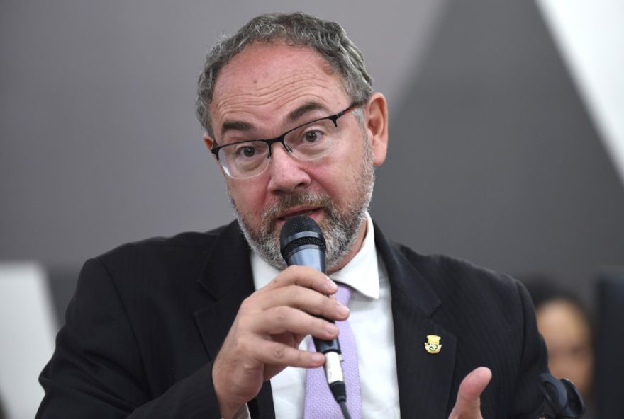 exoneracao-de-paulo-lamac-em-belo-horizonte3A-consequencias-da-politica-local