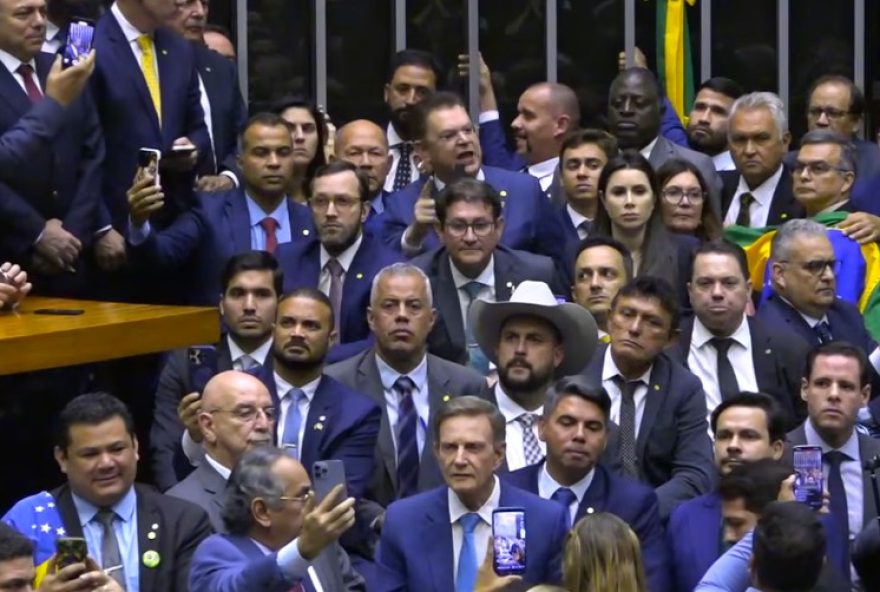 expectativa-na-camara3A-anistia-reduzira-penas2C-mas-nao-revertara-condenacoes