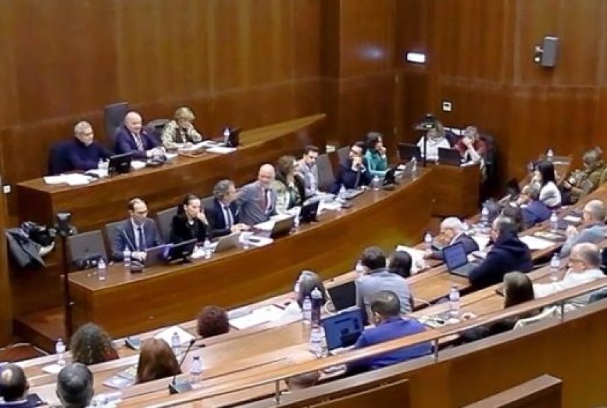 exploracao-da-clivagem-em-aveiro-gera-incomodo-no-ps exploracao-da-clivagem-em-aveiro-gera-incomodo-no-ps