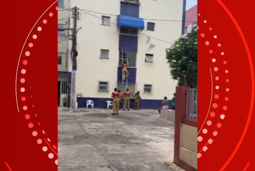 explosao-em-apartamento-com-vazamento-de-gas-em-salvador3A-bombeiros-em-acao explosao-em-apartamento-com-vazamento-de-gas-em-salvador3A-bombeiros-em-acao