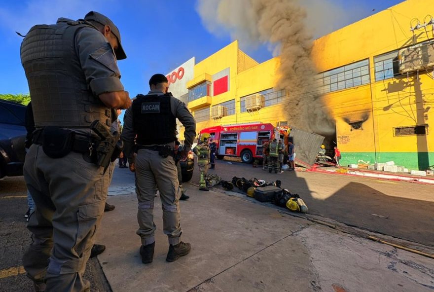 explosao-em-supermercado-de-santana-do-livramento-deixa-seis-feridos-em-estado-grave3B-investigacoes-em-andamento explosao-em-supermercado-de-santana-do-livramento-deixa-seis-feridos-em-estado-grave3B-investigacoes-em-andamento