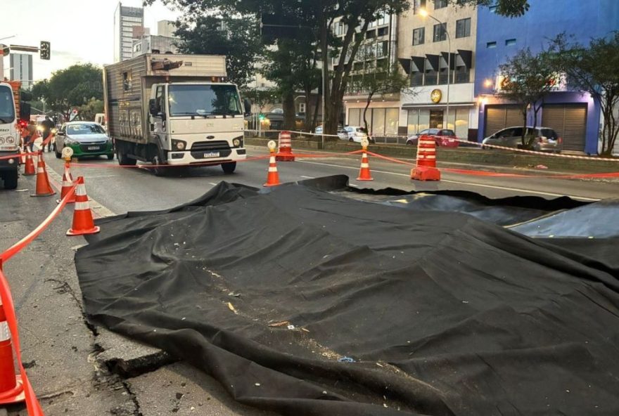 explosao-na-rua-da-consolacao-em-sao-paulo3A-equipes-de-resgate-agem-rapido-para-garantir-seguranca-da-populacao explosao-na-rua-da-consolacao-em-sao-paulo3A-equipes-de-resgate-agem-rapido-para-garantir-seguranca-da-populacao