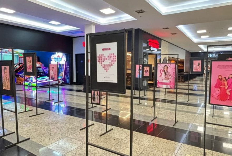 exposicao-outubro-rosa3A-historias-de-superacao-no-patio-limeira-shopping