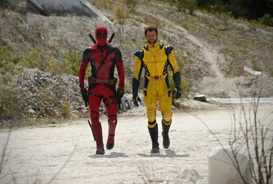 Divulgação de "Deadpool & Wolverine" acaba de ganhar mais um destino: o Brasil. A Marvel confirmou que Ryan Reynolds, Hugh Jackman
(Foto: Divulgação)