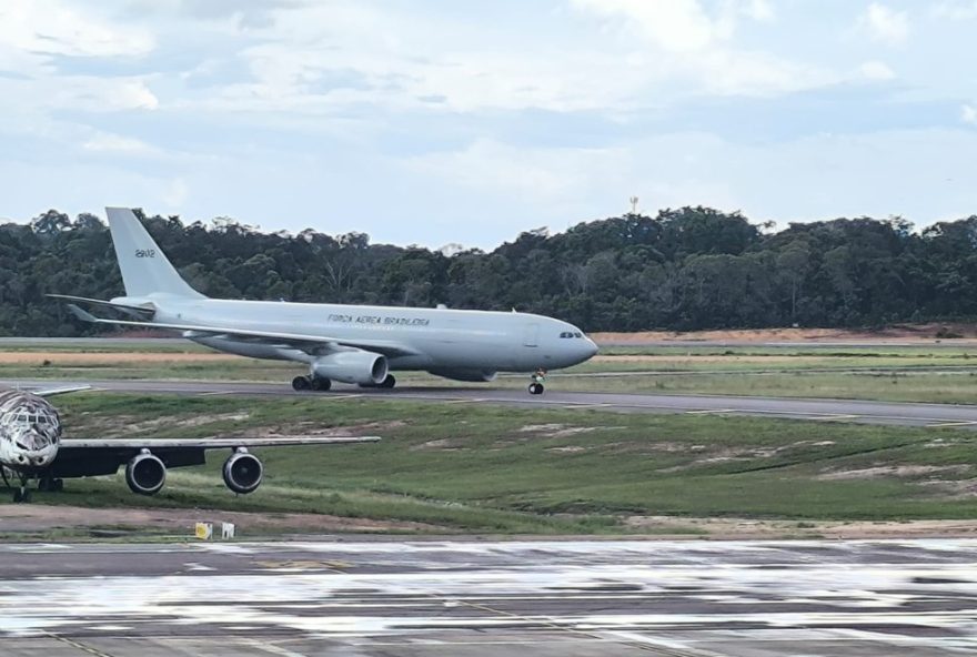 fab-pousa-em-manaus-para-transportar-deportados-dos-eua-a-bh