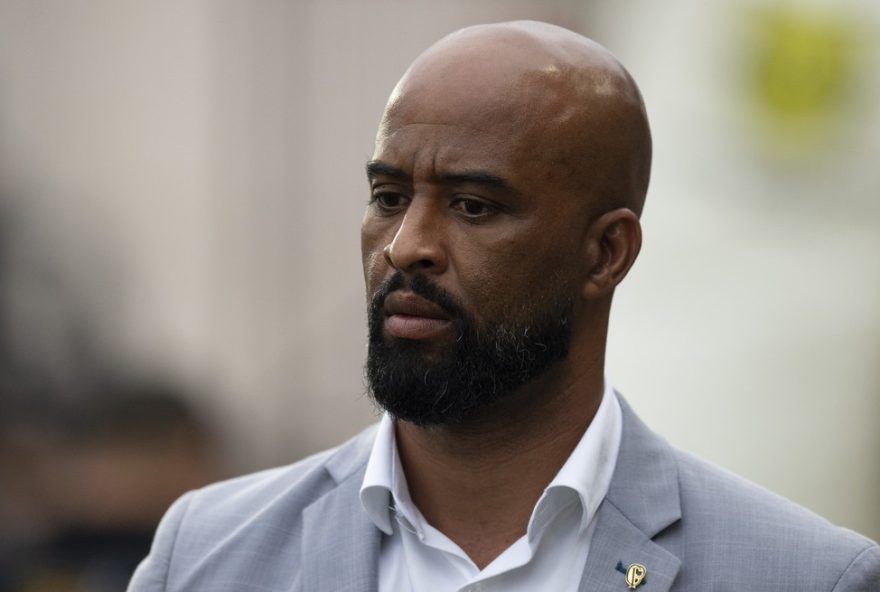 SP - BRAGANCA PAULISTA - 05/11/2025 - BRASILEIRO A 2025, BRAGANTINO X CORINTHIANS - Fabinho Soldado dirigente esportivo do Corinthians durante partida contra o Bragantino no estadio Cicero De Souza Marques pelo campeonato Brasileiro A 2025. Foto: Anderson Romao/AGIF @romaofotos