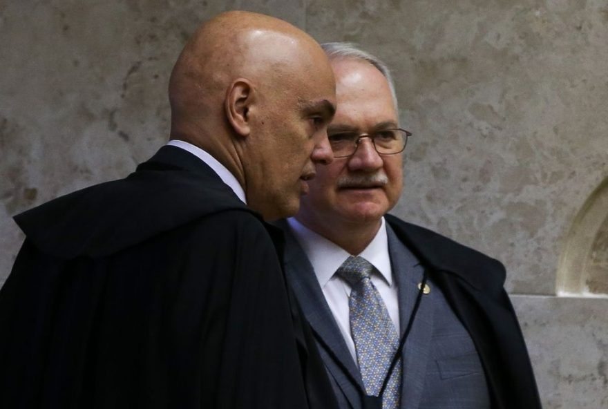 fachin-e-moraes-entregam-convite-a-lula-para-posse-no-stf3A-saiba-mais-sobre-a-cerimonia-e-sucessao-no-comando-judicial