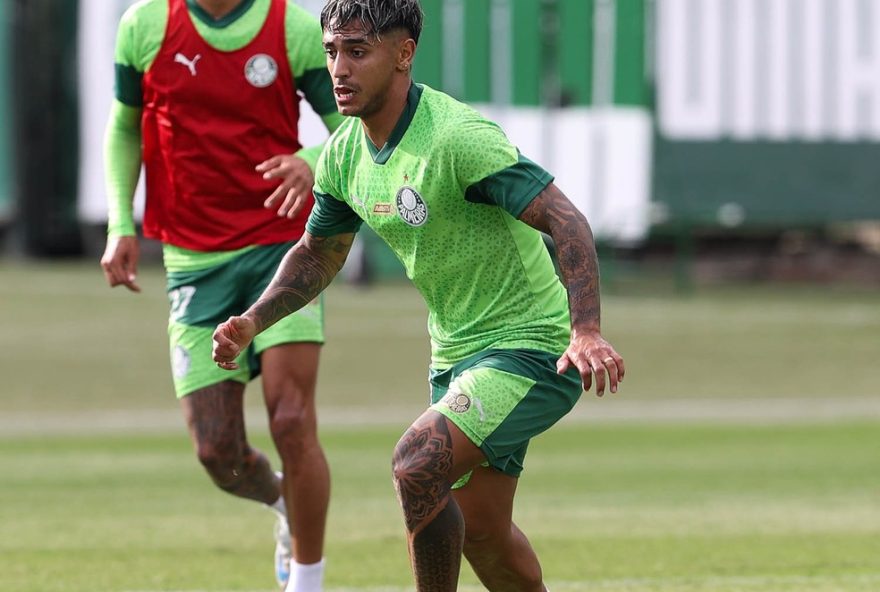 facundo-torres-marca-seus-primeiros-gols-no-palmeiras-em-treino-e-demonstra-ansiedade-para-a-temporada-2025