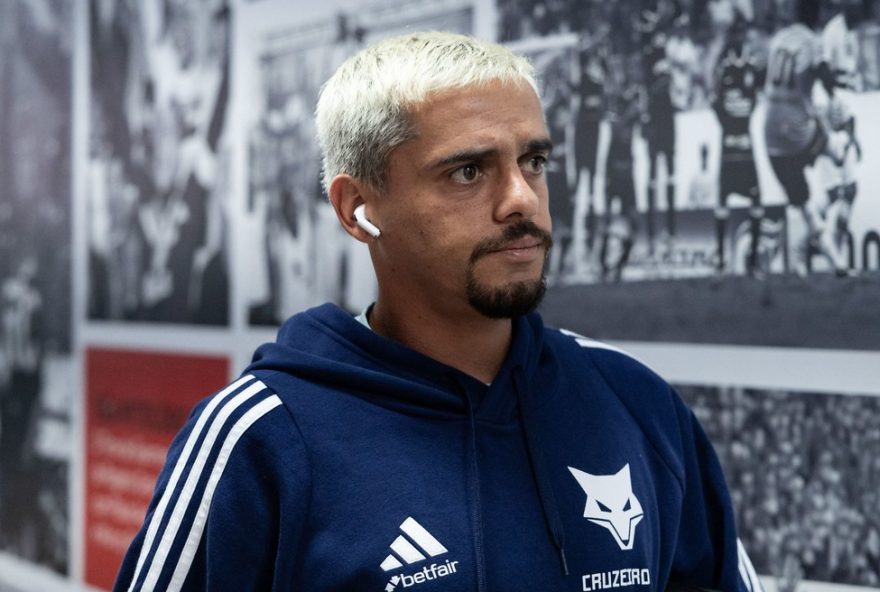 fagner-se-destaca-no-cruzeiro-e-conquista-titularidade-em-meio-a-boa-fase3A-acompanhe-as-novidades