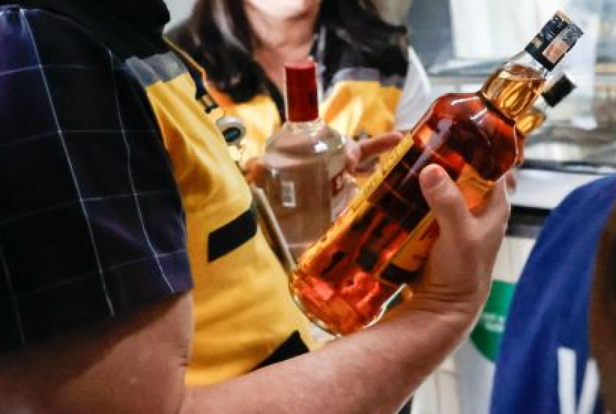 falsificacao-de-bebidas-pode-se-tornar-crime-hediondo3B-entenda