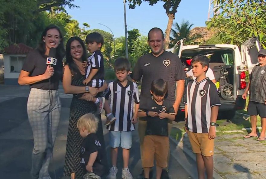 familia-de-10-botafoguenses-viaja-de-van-para-final-da-libertadores-em-buenos-aires