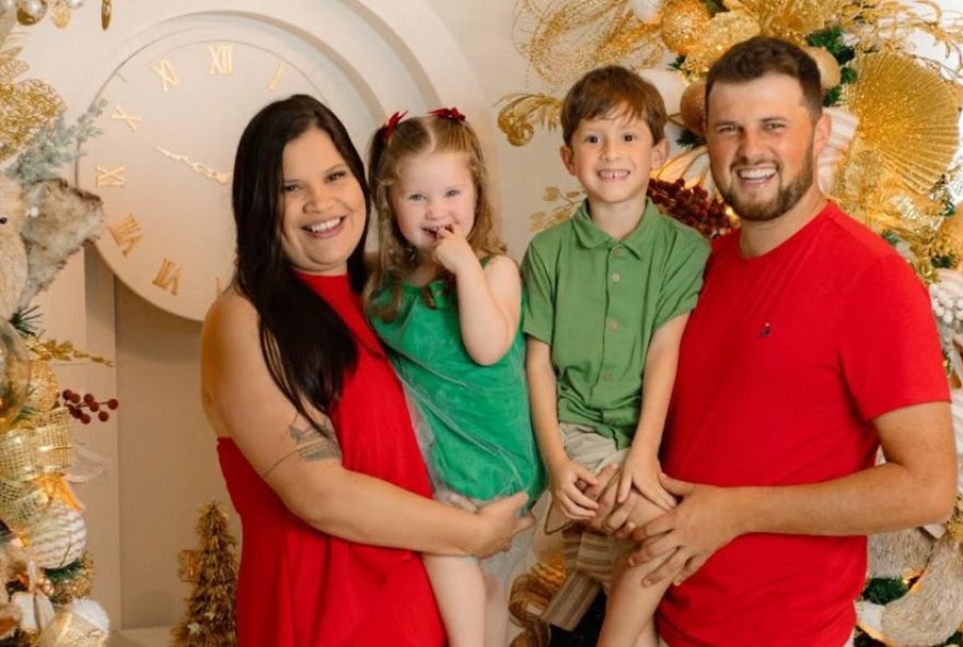 familia-morre-em-acidente-de-transito-no-parana3A-pai2C-mae-e-filhos-de-2-e-6-anos familia-morre-em-acidente-de-transito-no-parana3A-pai2C-mae-e-filhos-de-2-e-6-anos