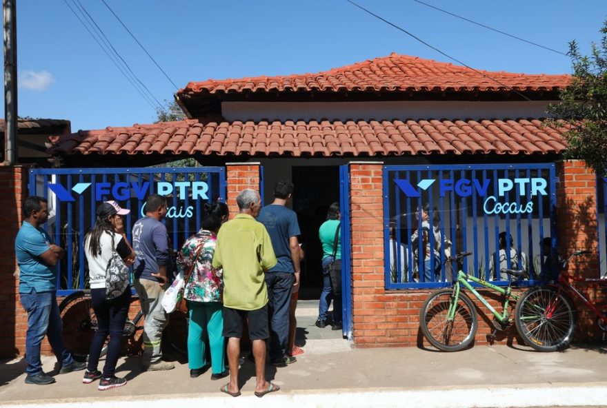 familias-desalojadas-em-barao-de-cocais-recebem-ultima-parcela-do-programa-de-transferencia-de-renda