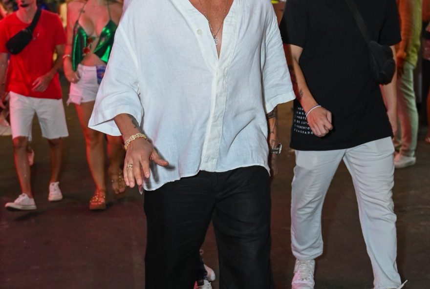 famosos-marcam-presenca-nos-camarotes-do-carnaval-do-rio-de-janeiro3A-glamour2C-estilo-e-celebracao-na-sapucai famosos-marcam-presenca-nos-camarotes-do-carnaval-do-rio-de-janeiro3A-glamour2C-estilo-e-celebracao-na-sapucai