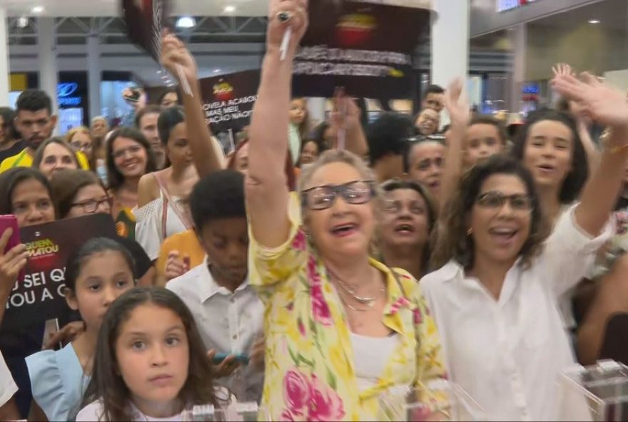 fas-de-vale-tudo-lotam-shopping-e-bares-em-bh-para-descobrir-quem-matou-odete-roitman3A-suspense-e-teorias-no-capitulo-final
