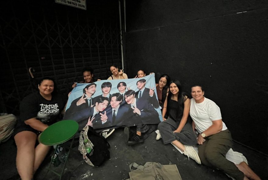 fas-do-bts-acampam-por-ingressos-para-shows-em-sao-paulo fas-do-bts-acampam-por-ingressos-para-shows-em-sao-paulo