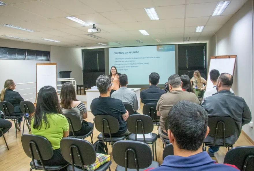 fas-empossa-19-novos-educadores-sociais-aprovados-em-concurso