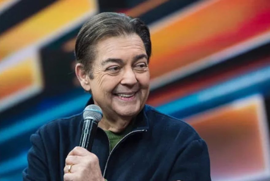 faustao-celebra-o-natal-ao-lado-da-familia-apos-desafios-de-saude3A-emociona-fas-e-destaca-a-uniao-familiar