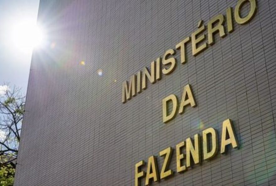 fazenda-estima-que-r24-762C5-bi-em-despesas-para-2026-sao-do-governo-bolsonaro