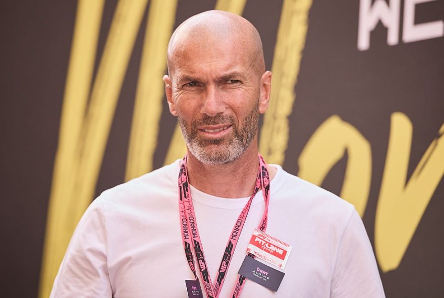 federacao-francesa-de-futebol-se-prepara-para-transicao-de-zidane-como-tecnico-da-selecao-apos-deschamps.-novidades-em-breve