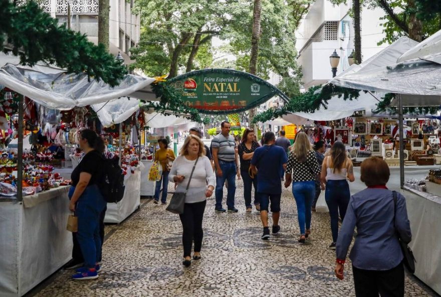 feiras-de-natal-em-curitiba3A-opcoes-culinarias-e-presentes-artesanais.-aproveite-ate-23-de-dezembro