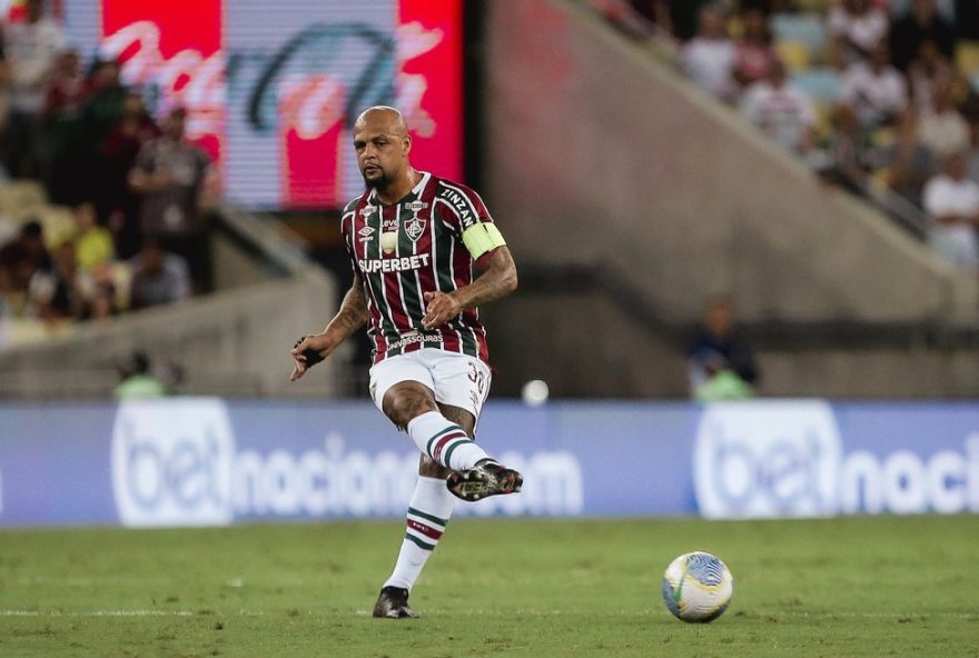 felipe-melo-celebra-permanencia-do-fluminense-na-serie-a3A-22achou-que-fosse-cair3F-nao-vai-nao22