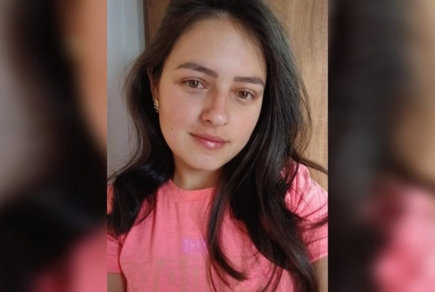 feminicidio-em-chapeco3A-jovem-morre-apos-ataque-do-ex-companheiro-no-oeste-de-sc.-como-pedir-ajuda3F feminicidio-em-chapeco3A-jovem-morre-apos-ataque-do-ex-companheiro-no-oeste-de-sc.-como-pedir-ajuda3F