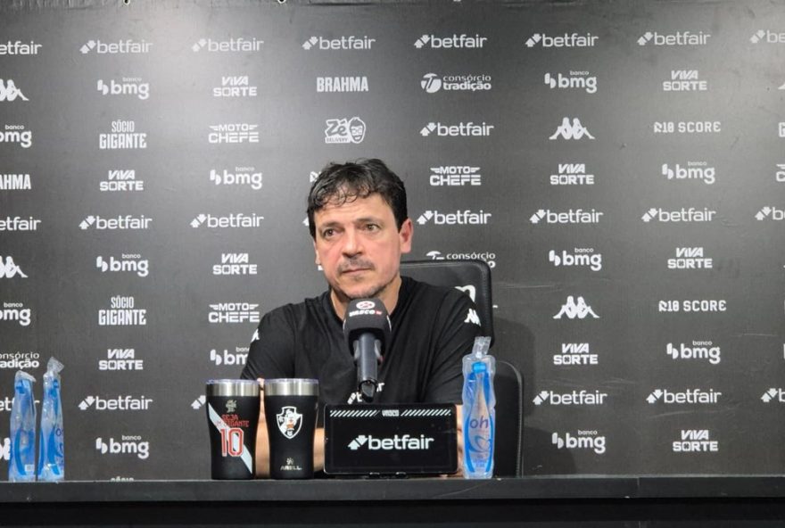 fernando-diniz-cita-frustracao-com-empate-do-vasco-e-destaca-importancia-de-aprender-com-os-erros-entrevista-pos-jogo