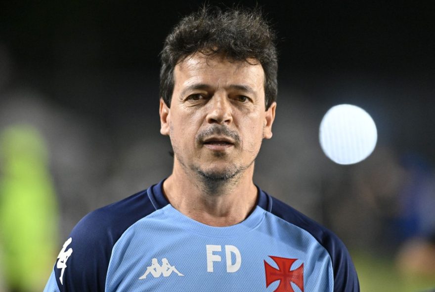 fernando-diniz-destaca-treinamento-emocional-dos-jogadores-do-vasco-na-classificacao-por-penaltis3A-22no-roteiro2C-nao-escreveria22