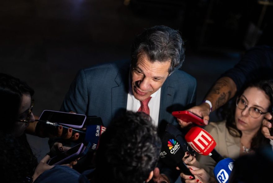 fernando-haddad-cobra-votacao-de-projeto-que-pune-devedor-contumaz-na-camara