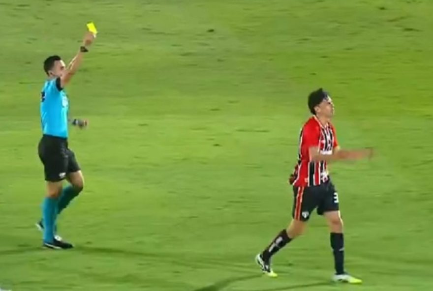 ferraresi-suspenso3A-sao-paulo-enfrenta-bahia-sem-zagueiro-titular