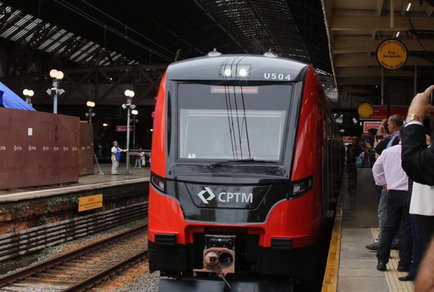 ferroviarios-de-de-aprovam-greve-contra-privatizacao-da-cptm-e-governo-de-sp-realiza-leilao-das-linhas-112C-12-e-13